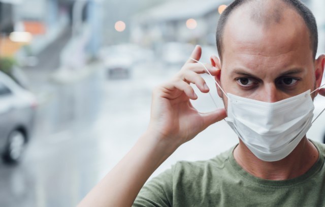 Maske blokiraju 99,9 odsto velikih kapljica koje nose koronavirus